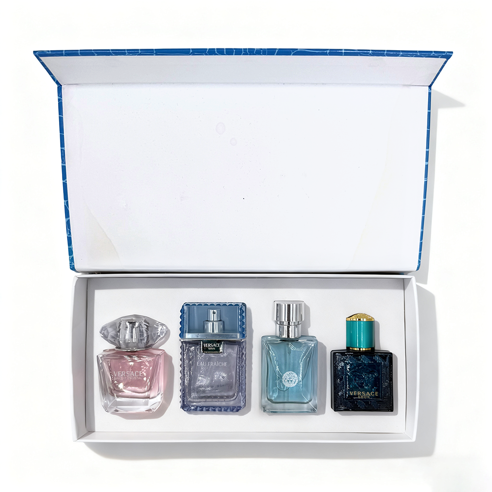 T79正 Versace Miniature 4-Piece Perfume Set - Image 1